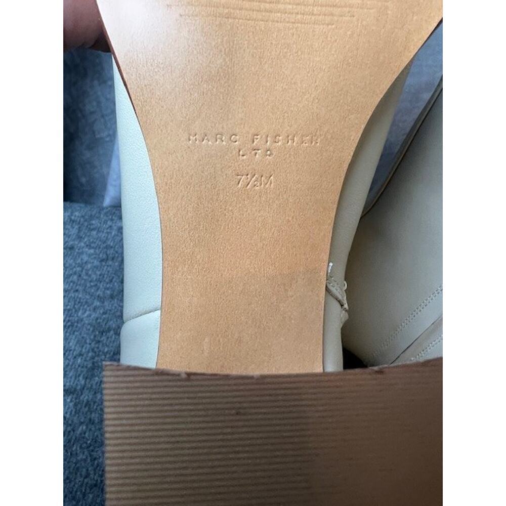 Marc Fisher Floria Ivory Leather Booties with Side Zip Square Toe Size 7.5 - Picture 7 of 9
